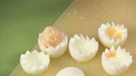 Рецепт фаршированных яиц ассорти и овощное пюре