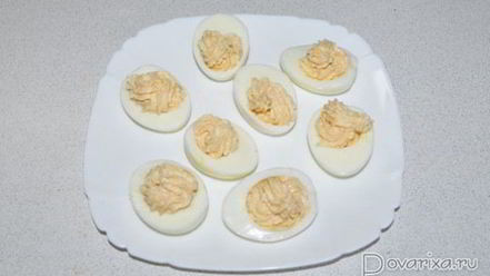 Рецепт фаршированных яиц с икрой трески, минтая