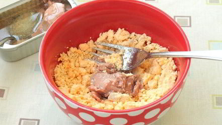 Рецепт фаршированных яиц с печенью трески пауки