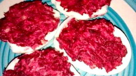 Рецепт фаршированных яиц с сельдью