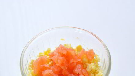 Рецепт перепелиных яиц, фаршированных слабосоленой семгой