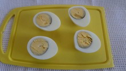 Рецепт яиц, фаршированных крабовыми палочками