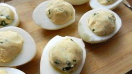 Рецепт яиц, фаршированных красной рыбой