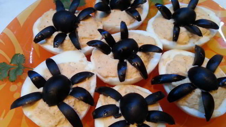 Рецепт яиц фаршированных паучки