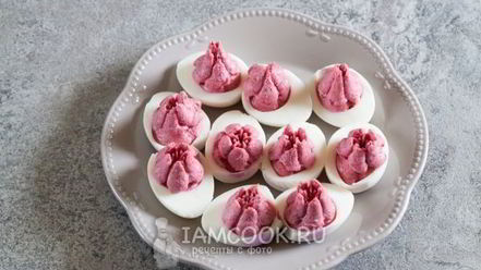 Рецепт яиц, фаршированных сельдью