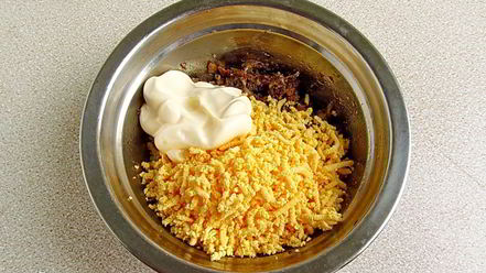 Рецепт яиц, фаршированных шпротами