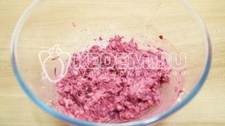 Рецепт яиц, фаршированных свеклой и орехами