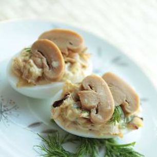 Рецепт Яиц фаршированных сыром и маринованными грибами