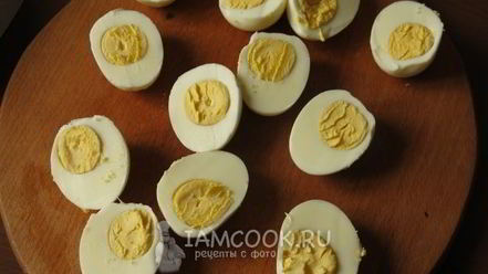 Рецепт яиц фаршированных в цветном желе