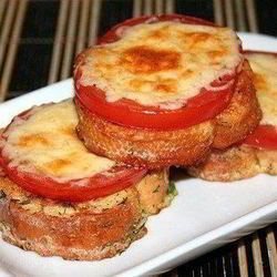 Рецепт Аппетитных гренков с помидорами и сыром