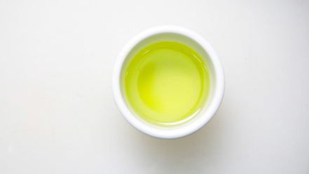 Рецепт чесночных гренков с соусом