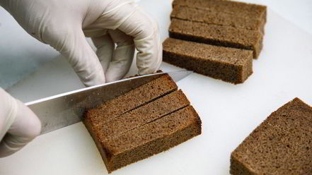 Рецепт чесночных гренков с соусом