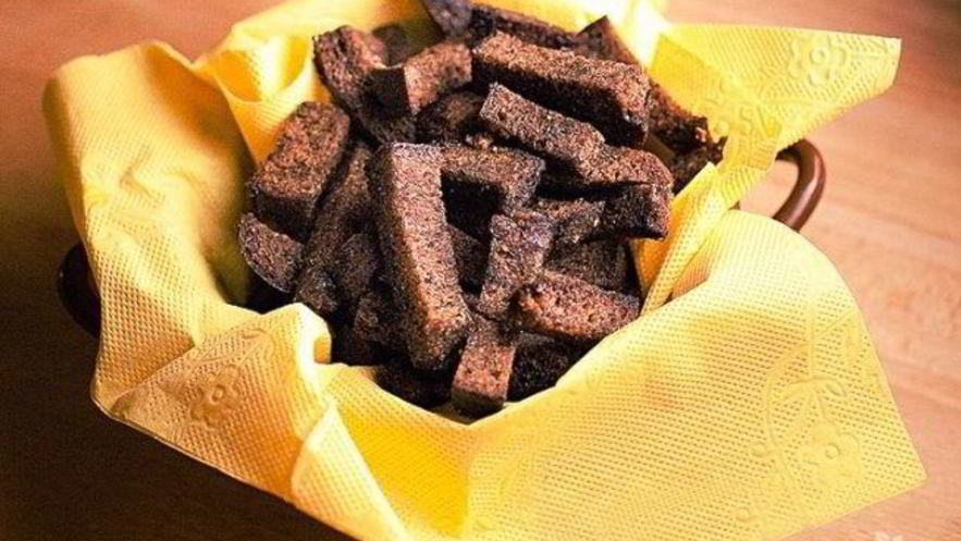 Рецепт чесночных гренков в духовке к пиву