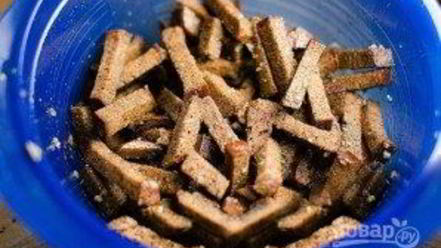 Рецепт чесночных гренков в духовке к пиву