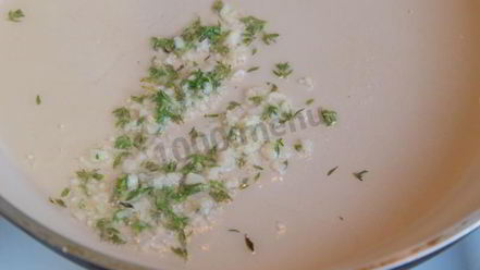 Рецепт гренков из белого хлеба на сковороде