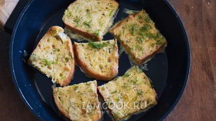 Рецепт гренков из белого хлеба с яйцом
