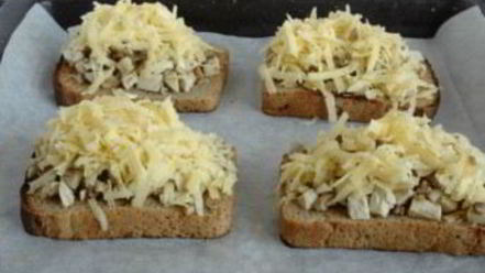 Рецепт гренков с грибами