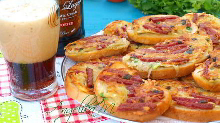 Рецепт гренков с колбасой и картофелем