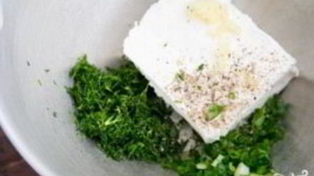 Рецепт гренков с колбасой