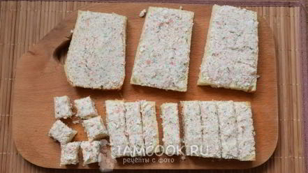 Рецепт гренков с крабово-креветочной пастой