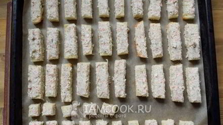 Рецепт гренков с крабово-креветочной пастой