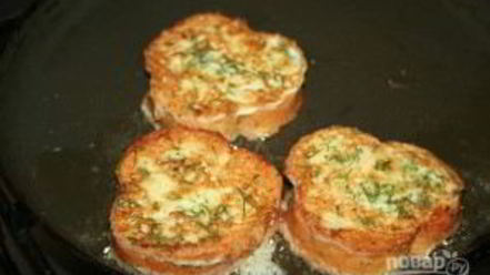 Рецепт гренков с помидорами и сыром в духовке