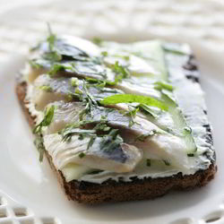 Рецепт Гренков с селедочным маслом