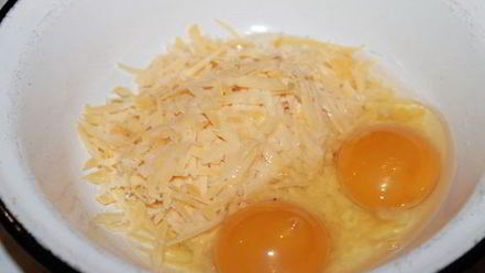 Рецепт гренков с сыром и чесноком