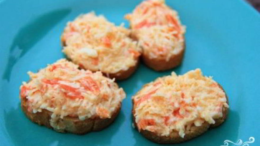 Рецепт гренков с сыром и морковью