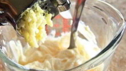 Рецепт гренков с сыром и морковью