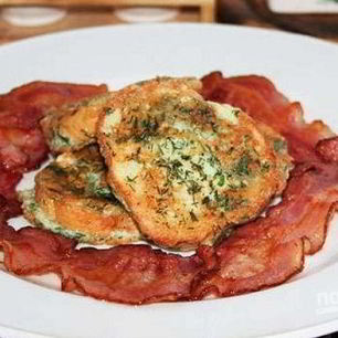 Рецепт Гренков с сыром и яйцом на сковороде