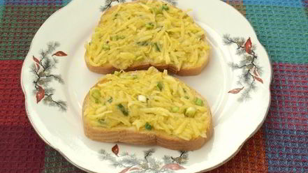 Рецепт картофельных гренков с сыром