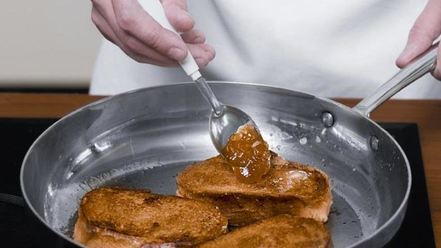 Рецепт сладких гренков без молока и яиц