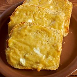 Рецепт Валлийских гренков с сыром чеддер