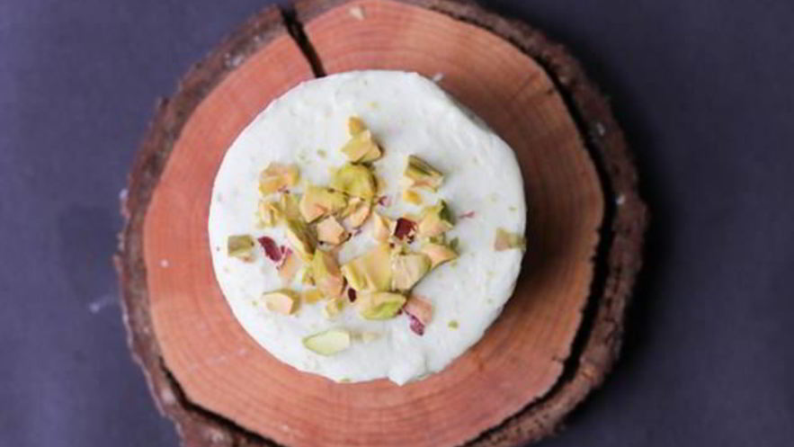 Рецепт канапе из белого сыра и фасоли