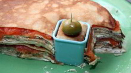 Рецепт канапе из блинов на шпажках