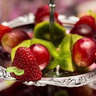 Рецепт Канапе из фруктов на шпажках