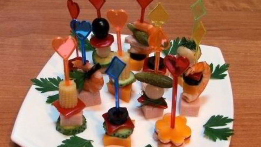 Рецепт канапе из мяса и овощей