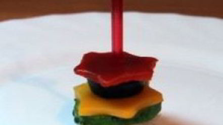 Рецепт канапе из мяса и овощей