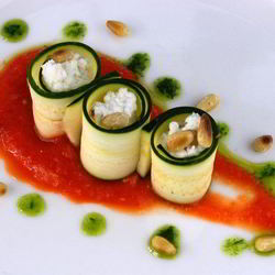 Рецепт Канапе с кабачком и творогом