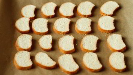 Рецепт канапе с камамбером и персиком