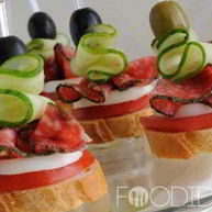 Рецепт Канапе с колбасой