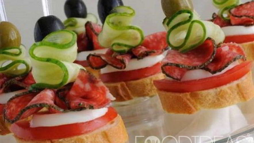 Рецепт канапе с колбасой