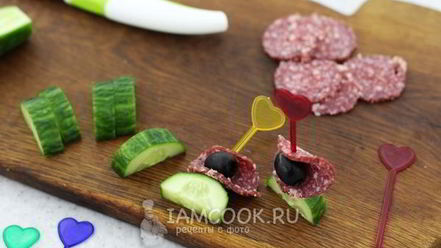 Рецепт канапе с огурцом