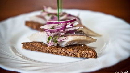 Рецепт Канапе с сельдью