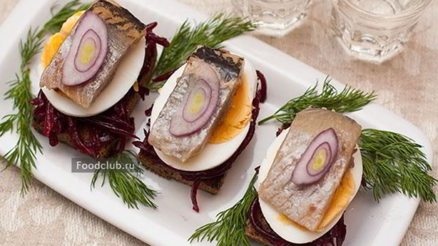 Рецепт канапе с селедкой