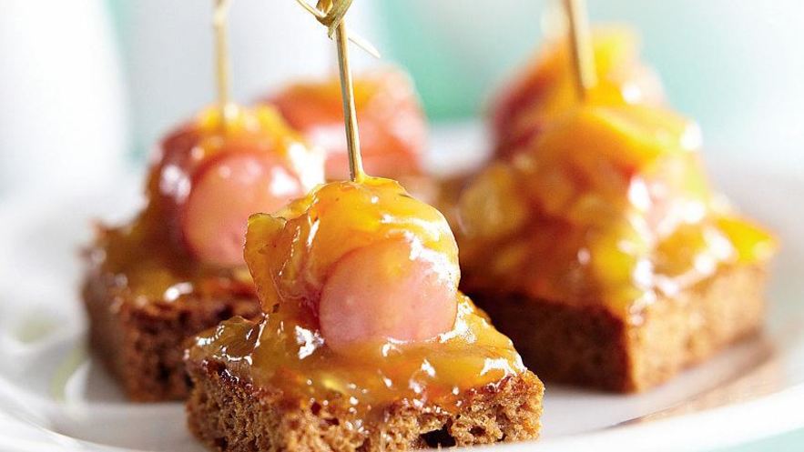 Рецепт канапе с сосисками в апельсиновой глазури