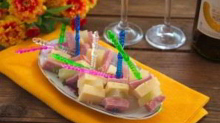 Рецепт канапе с ветчиной и сыром