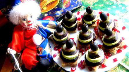 Рецепт пикантных канапе из свеклы