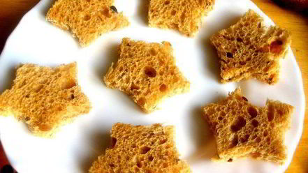 Рецепт пикантных канапе из свеклы